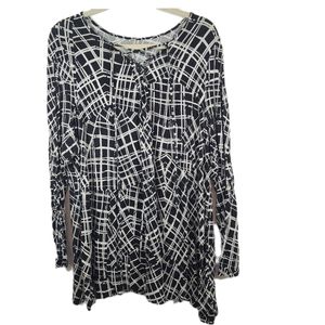 Apt.9 2X Black White Stretch Lines Top Plus